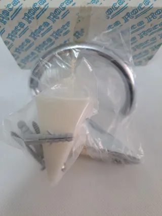 Percha baño Roca