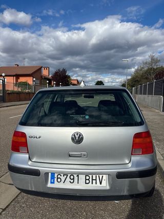 Volkswagen Golf 2001