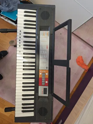 Teclado Yamaha PSR-F50