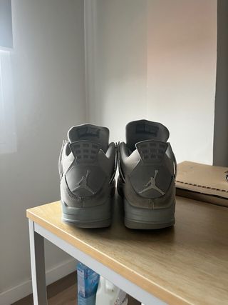 Zapatillas Jordan 4 Gris Plata