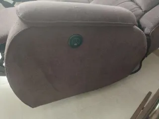 Sofá de tela marrón