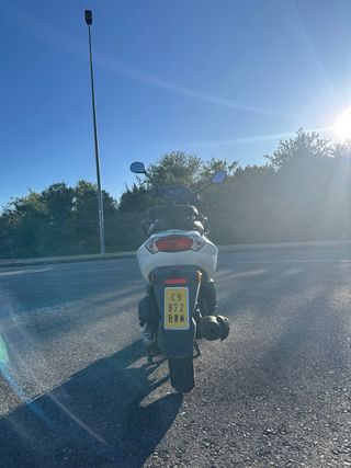 Peugeot Kesbee Scooter Blanca