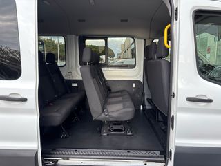 Ford Transit ( 9 PLAZAS)