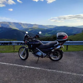 BMW F650GS Adventure Negra