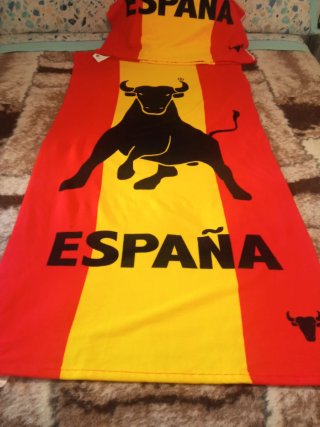 Pantalón chándal Adidas Talla L, regalo toalla