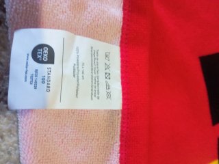 Pantalón chándal Adidas Talla L, regalo toalla