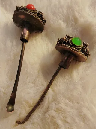 Cucchiaini tibetani vintage per rapé
