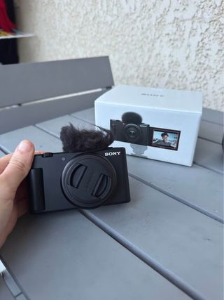 Cámara Sony ZV-1F Negra
