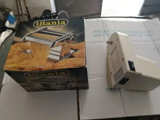 Macchina per pasta elettrica Titania