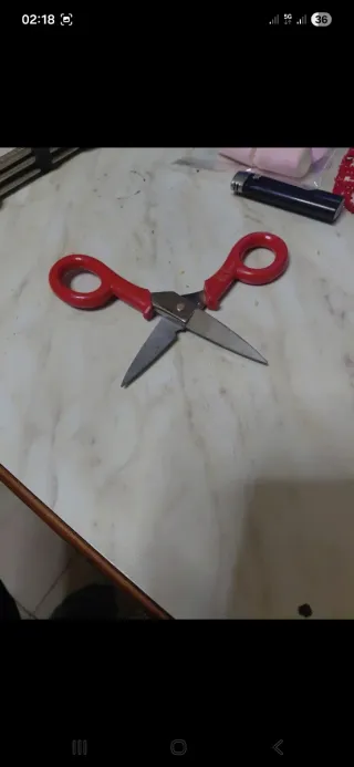 Forbici da elettricista rosse