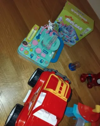 Set giochi macchinine e piste paw troll