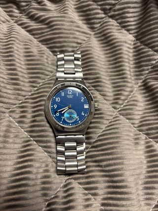 Reloj Swatch Azul y Plateado