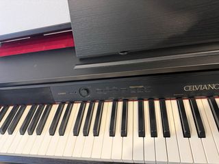 Piano digital Casio Celviano + banqueta