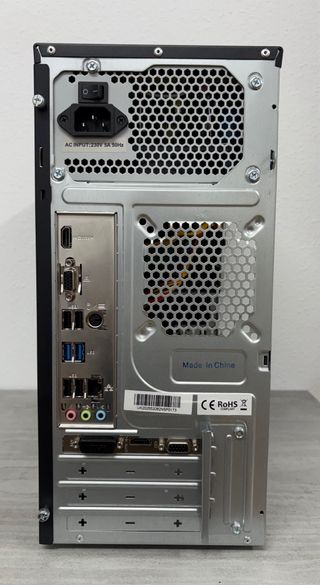 Torre PC Negra