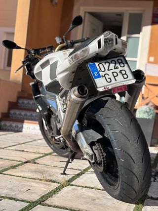 Aprilia Tuono 1000 R 2009