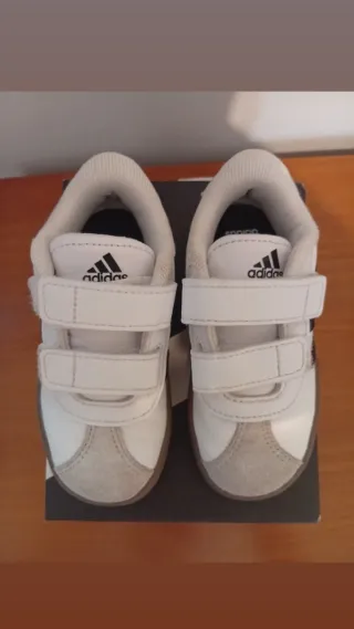 Zapatillas Adidas niño velcro blancas
