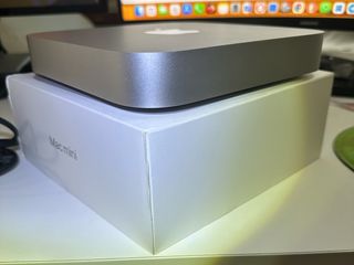 Mac Mini M2 - 8Gb de RAM. - 256Gb disco duro