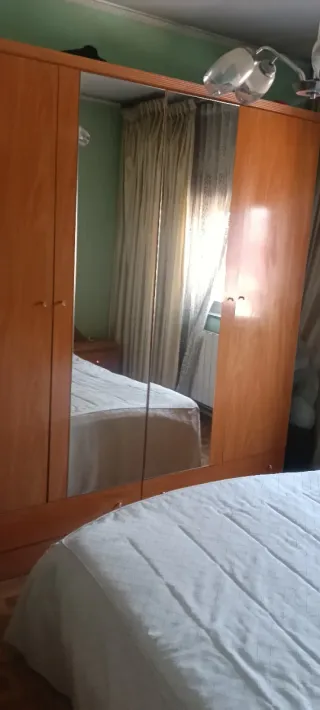 Muebles dormitorio madera seminuevos