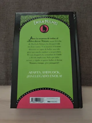 3 Libros "Enola Holmes"