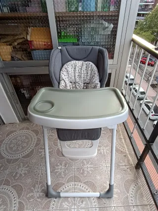 Trona Jané gris y beige