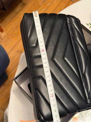 Bolso YSL Loulou Negro y Dorado