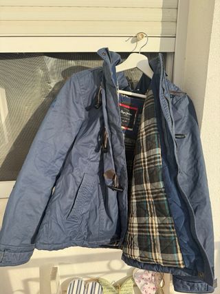 Abrigo Pepe Jeans azul con capucha