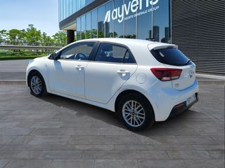 Kia Rio 1.0 T-GDi MHEV iMT Concept 74 kW (100 CV)
