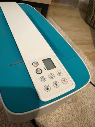 Impresora HP Todo en Uno Blanca y Azul