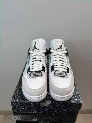 Air Jordan 4 Retro Military Black Talla 44