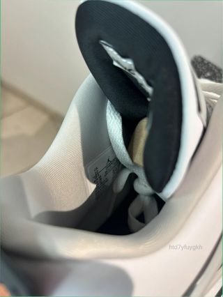 Air Jordan 4 Retro Military Black Talla 44