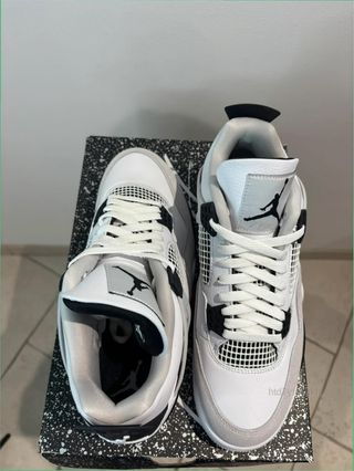 Air Jordan 4 Retro Military Black Talla 44