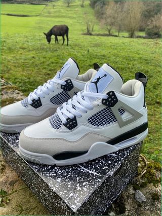 Air Jordan 4 Retro Military Black Talla 41