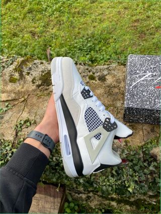 Air Jordan 4 Retro Military Black Talla 41