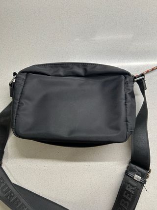 Bandolera Burberry Negra