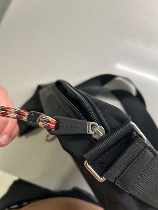 Bandolera Burberry Negra