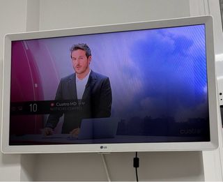 LG Smart TV 24 Blanco de 2020