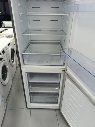 Nevera Beko 1.85m x 60cm