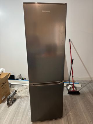 Nevera averiada (compresor dañado)