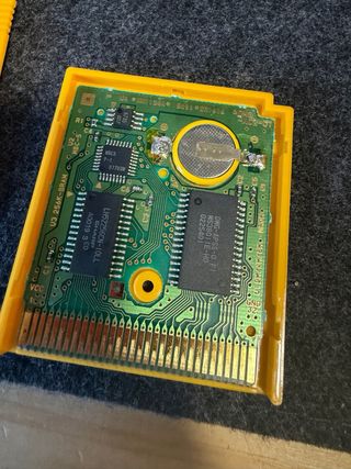 Pokemon Amarillo Game Boy Color