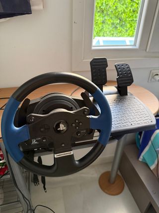 Volante Thrustmaster PS + Pedales