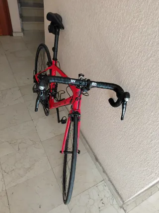 Bicicleta carretera Carbono BH Fusion 105