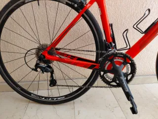 Bicicleta carretera Carbono BH Fusion 105