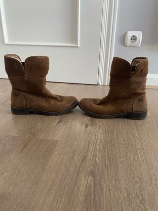 Botines marrones con pelo reversible