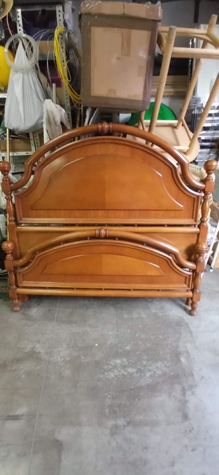 Cabeceros antiguos de madera