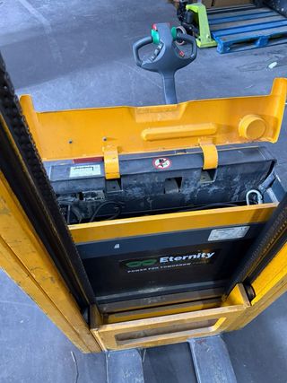 Apilador eléctrico EJC 10 Jungheinrich