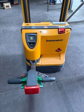 Apilador eléctrico EJC 10 Jungheinrich