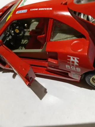 Ferrari F40 1/18