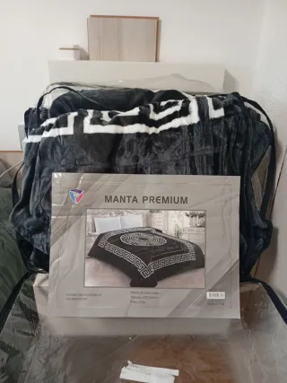 Manta Premium Negra y Blanca