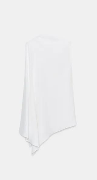 Top capa asimétrica Zara. De esta colección 2026