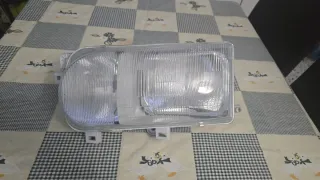 Faro delantero derecho Nissan serena